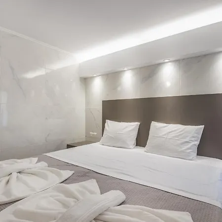 Gevoni Deluxe Apartament *